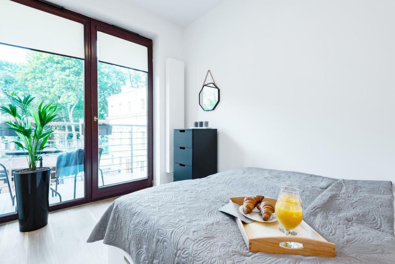 Kopernika8 Miro Apartment With Balcony And Ac Krakow Luaran gambar